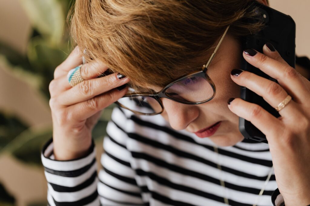 femme anxiété sociale stress